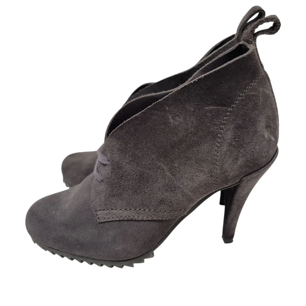 PEDRO GARCIA Yasu Gray Suede Lace-Up Chukka Bootie Size 35.5EU 5.5US